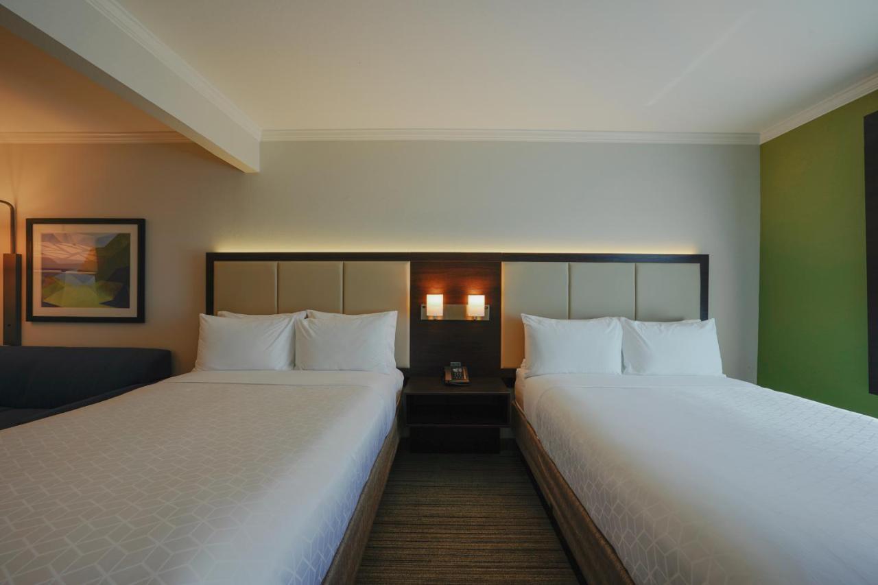 Holiday Inn Express & Suites Santa Clara - Silicon Valley By Ihg Dış mekan fotoğraf