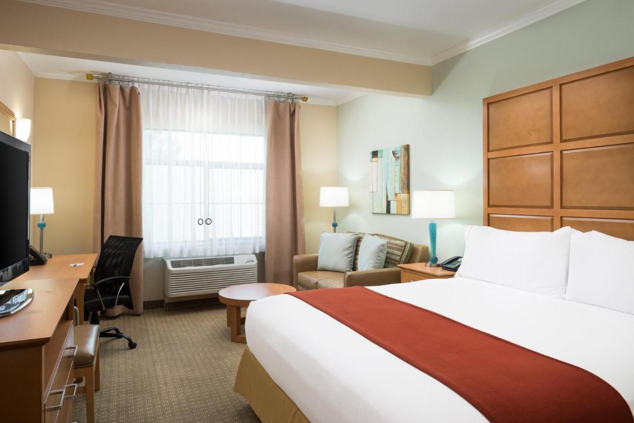 Holiday Inn Express & Suites Santa Clara - Silicon Valley By Ihg Dış mekan fotoğraf