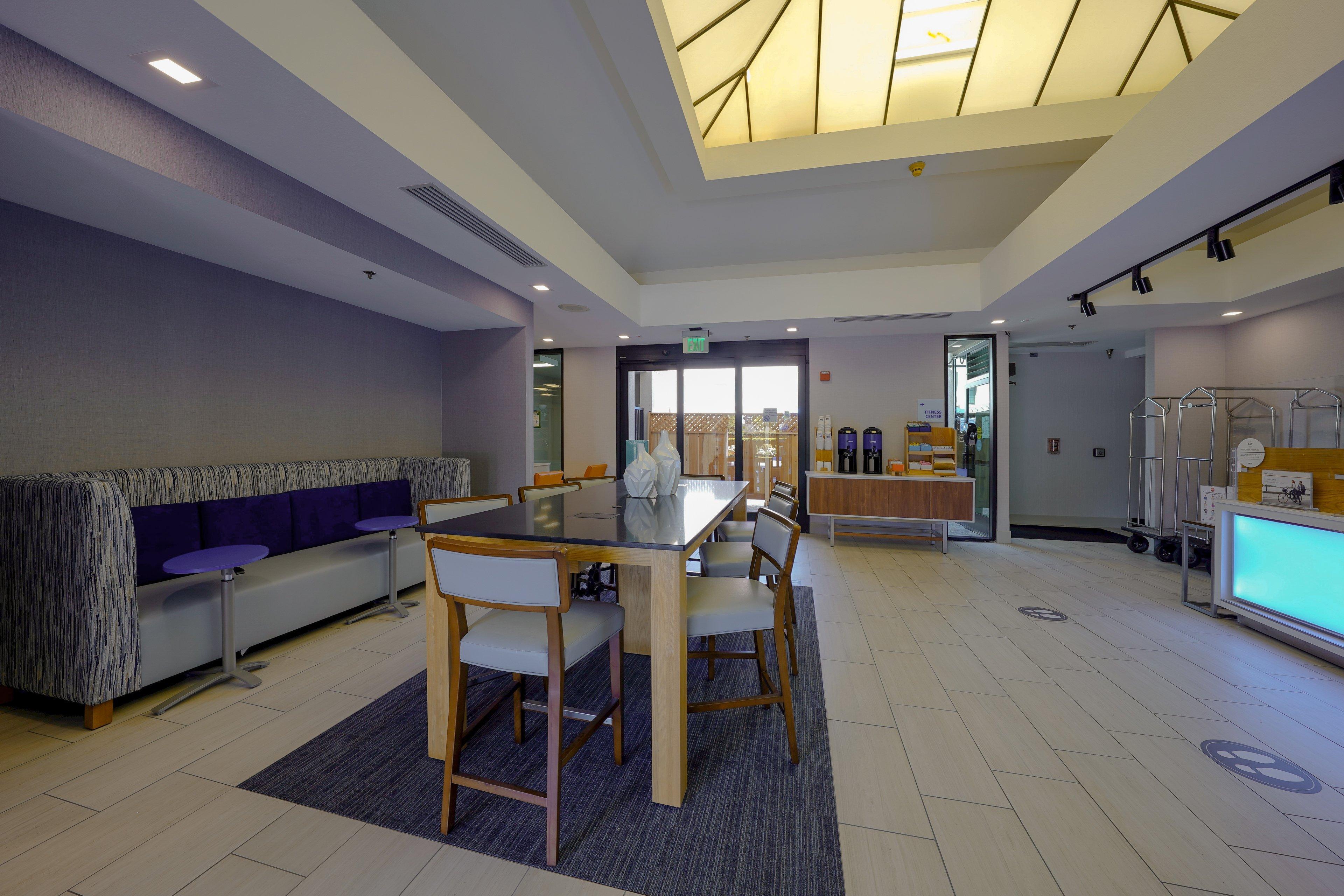 Holiday Inn Express & Suites Santa Clara - Silicon Valley By Ihg Dış mekan fotoğraf