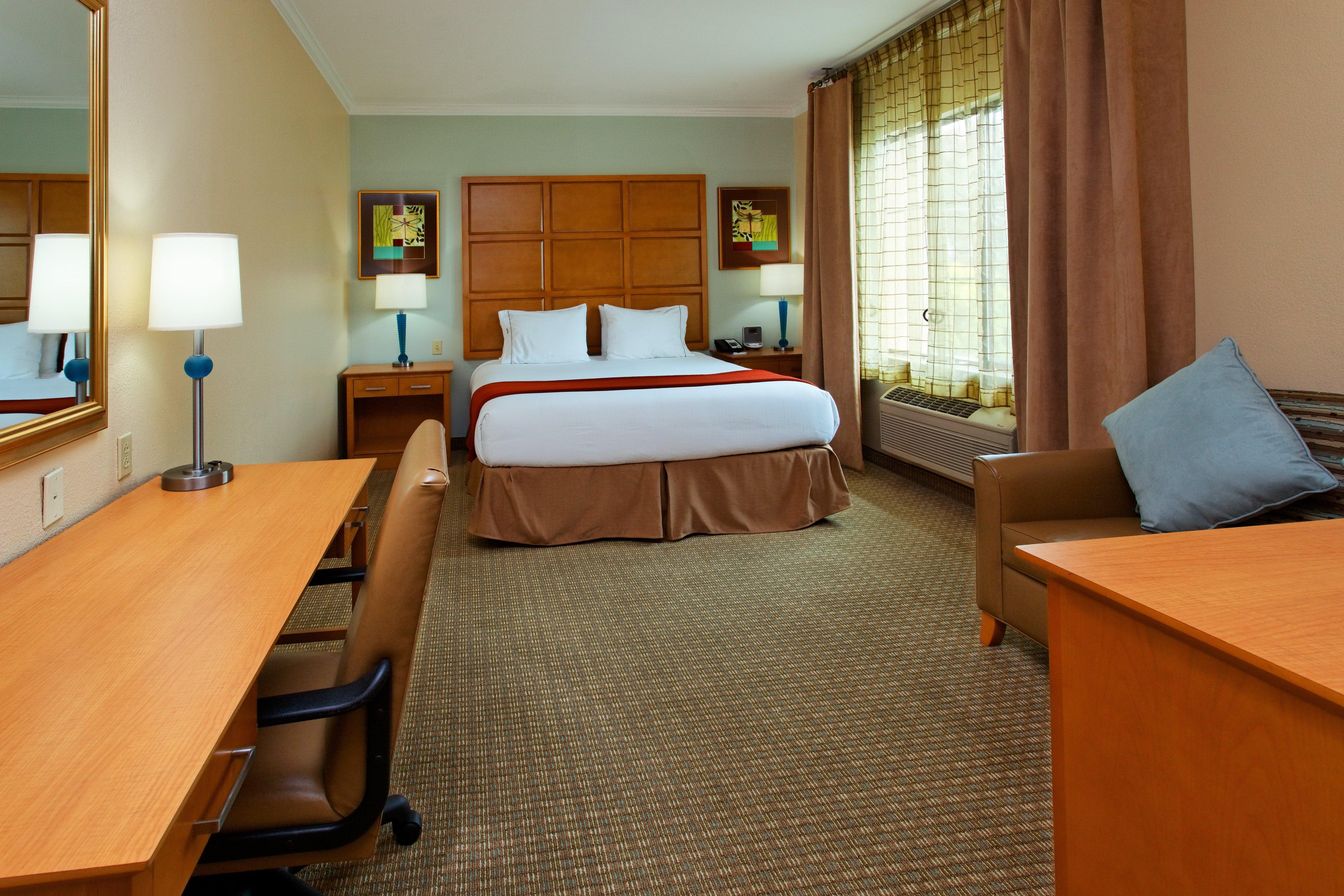 Holiday Inn Express & Suites Santa Clara - Silicon Valley By Ihg Dış mekan fotoğraf